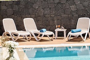 Private Pool in Playa Blanca