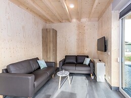 Ferienbungalows Nahe Kronenburger See mit Terrasse