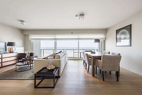 Beautiful Apartment by the sea