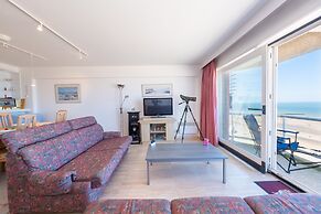 Bright Apartment With sea View