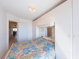 Bright Apartment With sea View