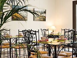 Charming Stay Near Sorgue