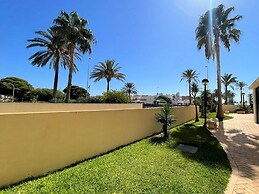 Beachside Apartment in Roquetas de Mar
