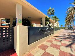 Beachside Apartment in Roquetas de Mar