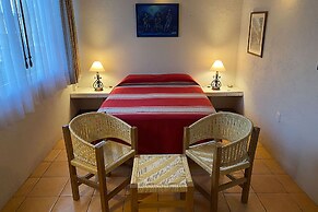 Zandoyo Bed & Breakfast