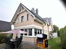 Strandburg Modern Retreat