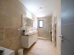 Charming Holiday Home With Private Pool