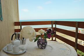 Apartment Near Marina Castagneto Beach