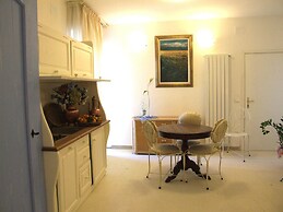 Apartment Near Marina Castagneto Beach