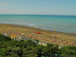 Apartment Near Marina Castagneto Beach