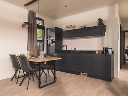 Cozy Riverside Escape