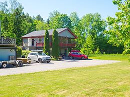 4 Star Holiday Home in Hallnas