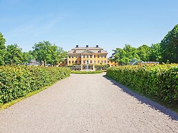 4 Star Holiday Home in Hallnas