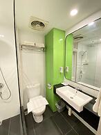 MaxOne Dumai
