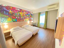 MaxOne Dumai