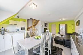 Nice Duplex Located in the Market Square