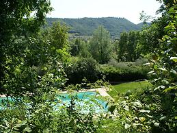 Luxurious Bungalow in Garda With Swimming Pool