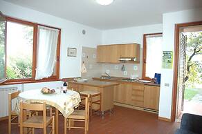 Luxurious Bungalow in Garda With Swimming Pool