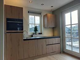 Comfortable Holiday Home With Garden
