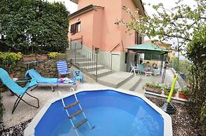 Farmhouse in Gualdo With Private Pool