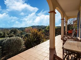 Tranquil Holiday Home With Private Pool