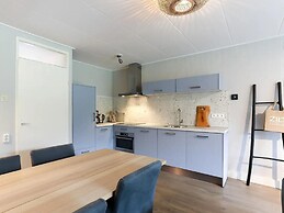Modern Stay Near the Beach
