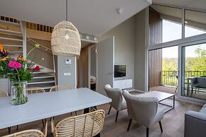 Stylish Marina Loft W/balcony