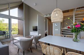 Stylish Marina Loft W/balcony
