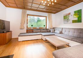 Holiday Home Landhaus Prielau
