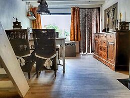 Quaint Holiday Home in Lamswaarde With Garden