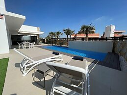 Modern Villa Near Guardamar