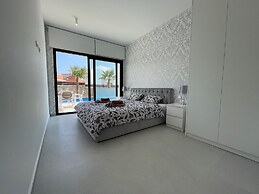 Modern Villa Near Guardamar