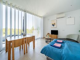 Modern Stay Near Monte Solana