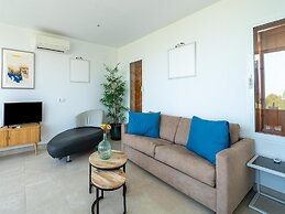 Modern Stay Near Monte Solana