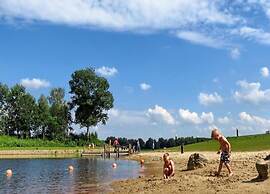 Lodge by Rhine With Stunning Water Views