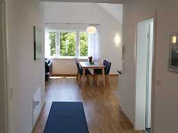 Beech Modern Retreat