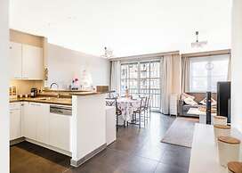 Apartment by the Coast With Sunny Terrace
