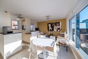 Exclusive Penthouse With 2 Sunny Terraces