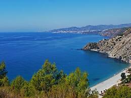 La Perla - South Facing, Sun Morning to Evening