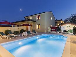 Villa Monique Comfortable Holiday Residence