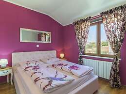 Villa Monique Comfortable Holiday Residence