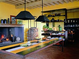 Villa With Pool in Sarteano