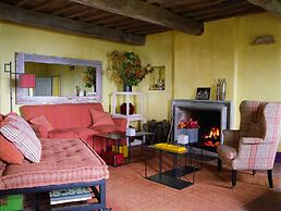 Villa With Pool in Sarteano