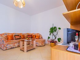 Spacious Apartment With Large Covered Terrace
