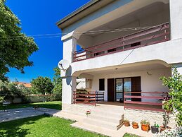 Spacious Apartment With Large Covered Terrace
