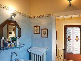 Stylish Cetona Apartment With Pool