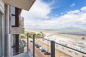 Beautiful Apartment on the sea Wall