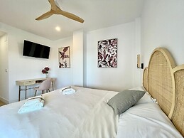 Chic Beachside Getaway