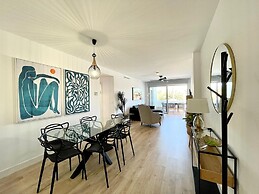 Chic Beachside Getaway