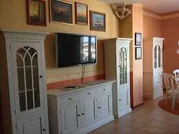55, Apartment House 